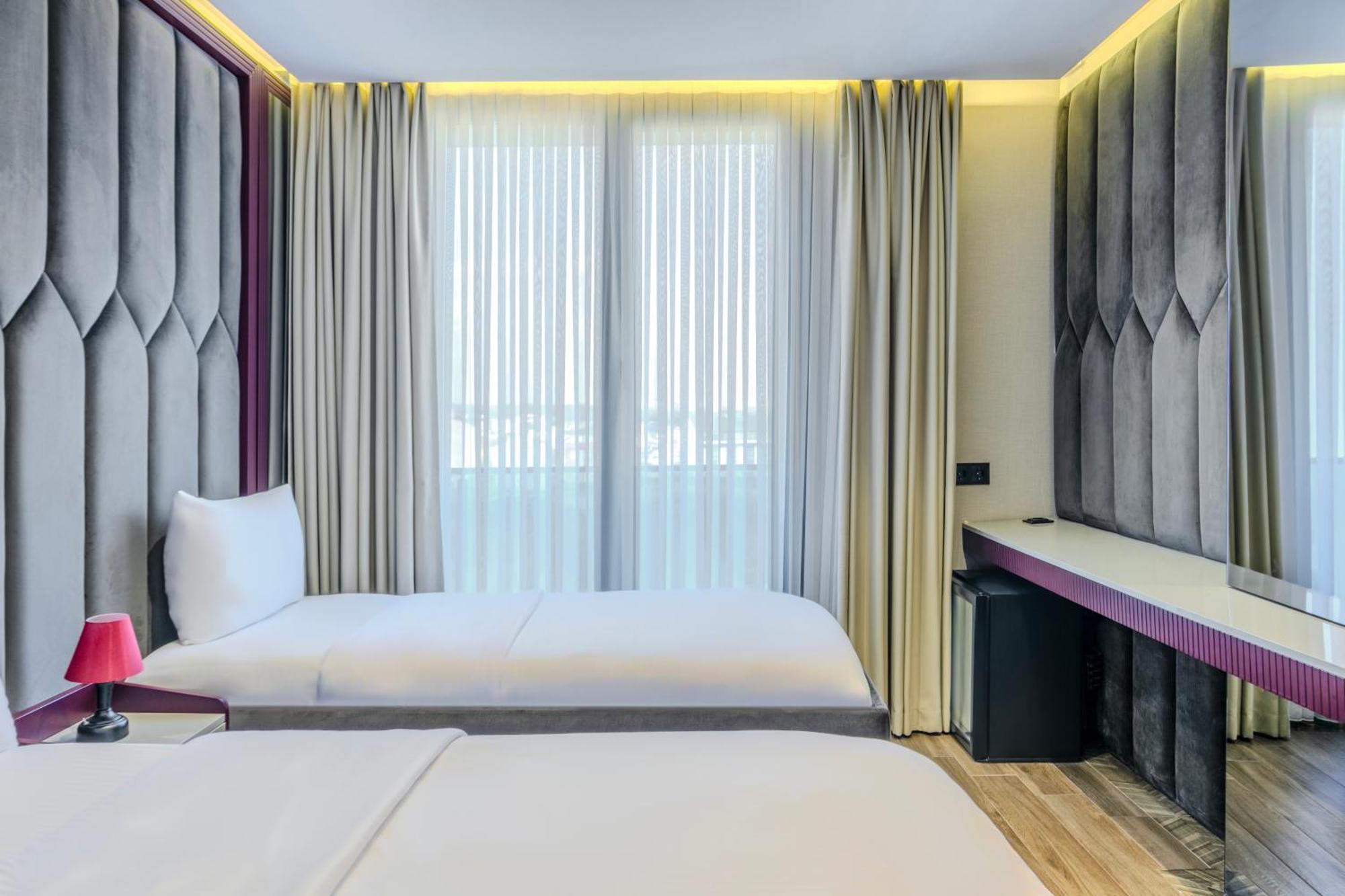 Heaven Premium Hotel Restaurant & Airport Shuttle Arnavutkoy Exterior foto