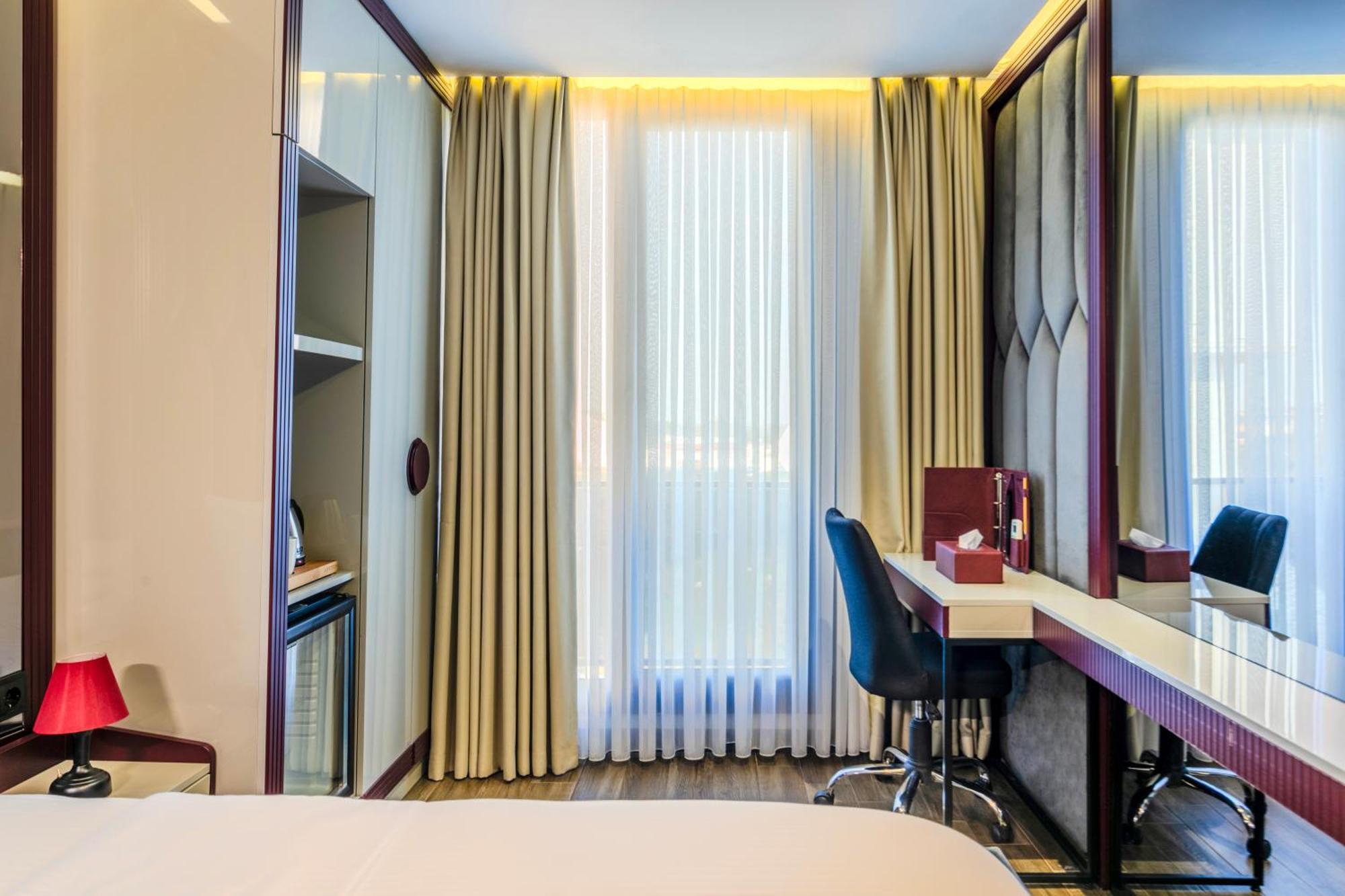 Heaven Premium Hotel Restaurant & Airport Shuttle Arnavutkoy Exterior foto